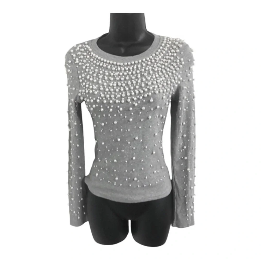 Beautiful Stunning pearl beaded gray long sleeve sweater knit top size small new